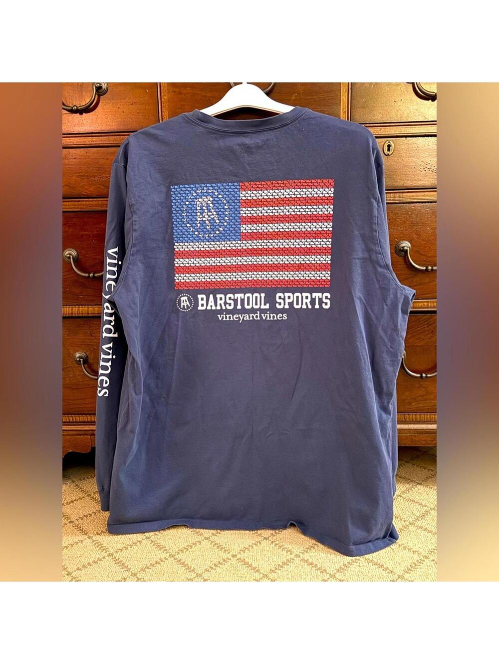 Vineyard Vines Barstool Sports long sleeve navy blue long sleeved T-shirt XL
